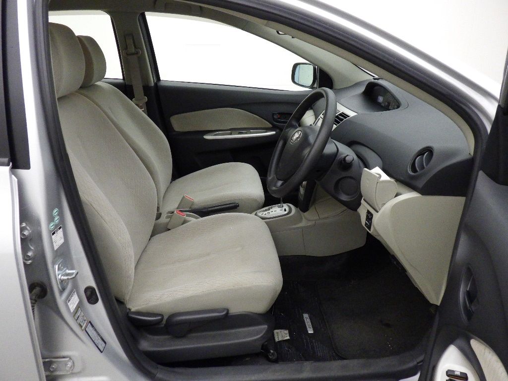 2007 Toyota Belta 4WD G auction photo 6