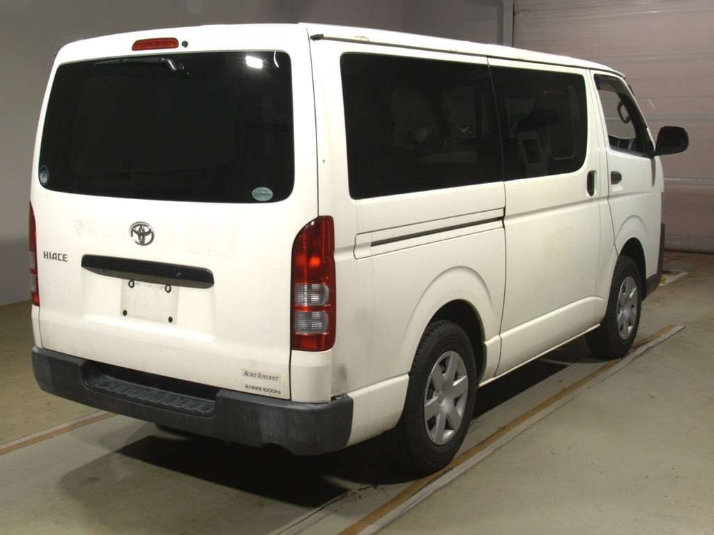 2017 Toyota Hiace DX 4WD auction photo 2