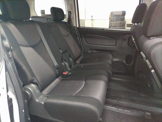 2013 Nissan Serena Highway Star V Aero 4WD auction photo 6