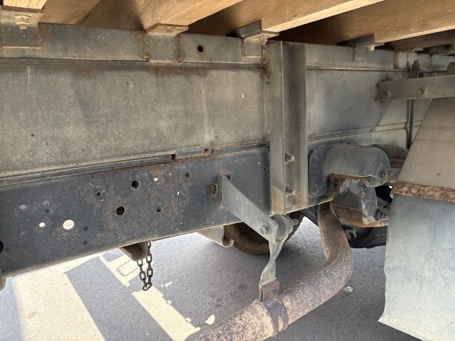 2005 Isuzu Elf ヒラ 4WD auction photo 16