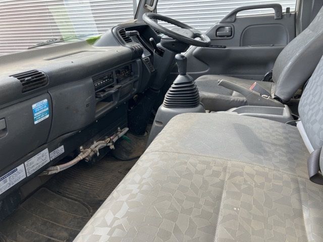 2005 Isuzu Elf ヒラ 4WD auction photo 5