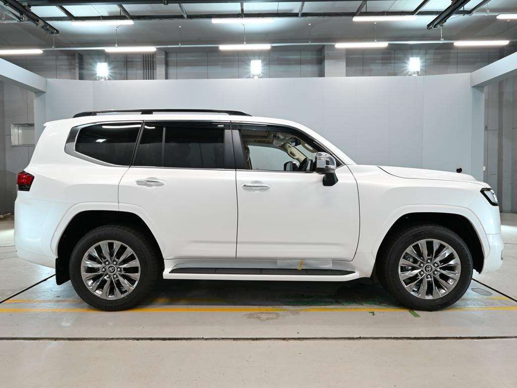 2025 Toyota Land Cruiser ZX 4WD auction photo 3
