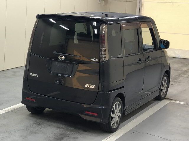 2010 Nissan Roox ハイウェイスター auction photo 4