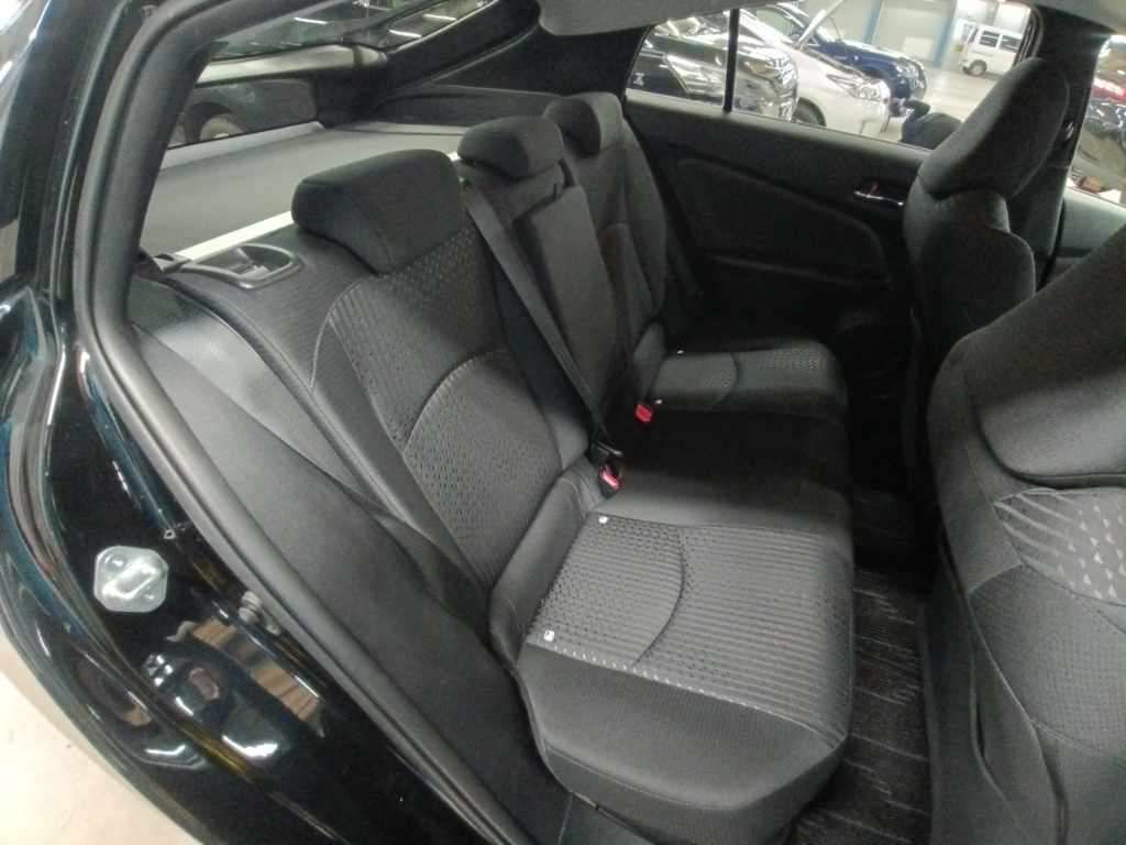 2017 Toyota Prius Sセーフティプラス auction photo 12