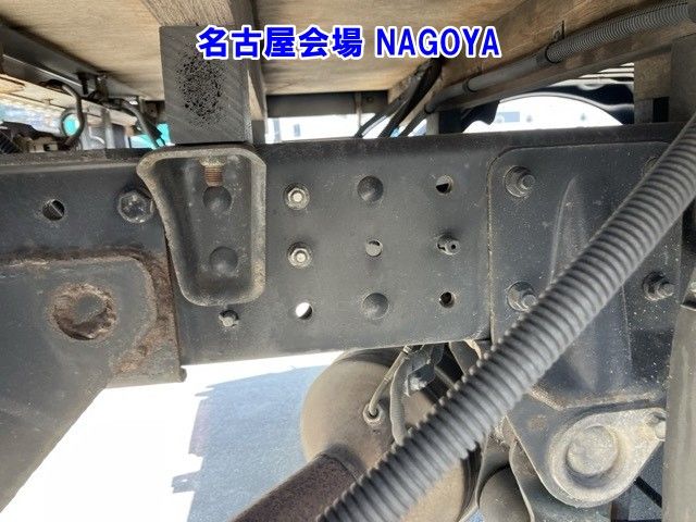 2015 Mitsubishi Fuso Canter Hira PG auction photo 16