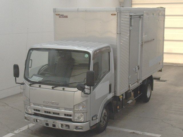 Japan Auction Vehicles 10 2014 Isuzu Elf バン auction photo