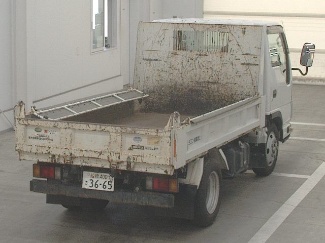 2017 Isuzu Elf dump auction photo 2