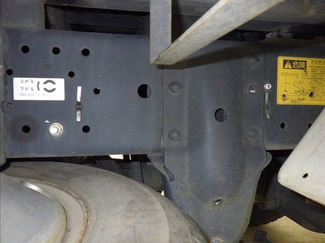 2017 Isuzu Elf dump auction photo 4