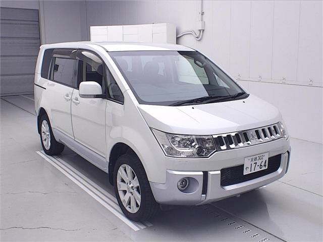 2015 Mitsubishi Delica D:5 4WD D Power Package 7-seater Japan auction vehicle