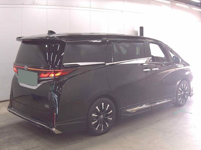 2024 Toyota Vellfire Z Premier 4WD auction photo 5