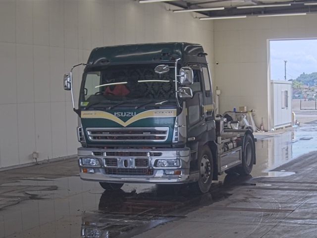 2006 Isuzu Giga トラクター Japan auction vehicle