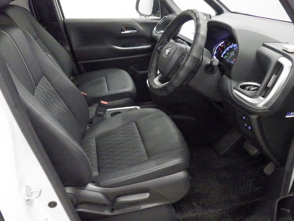 2022 Toyota Noah Hybrid S-Z auction photo 6