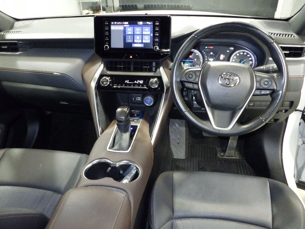 2022 Toyota Harrier Hybrid G auction photo 3