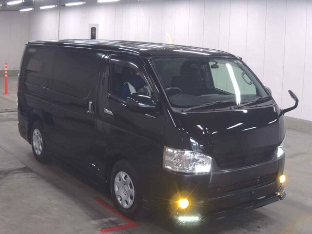 2014 Toyota Hiace Long Super GL 4WD Japan auction vehicle