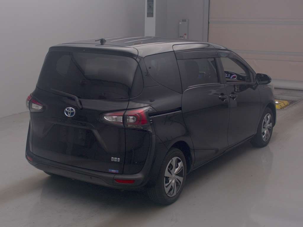 2021 Toyota Sienta ハイブリッドG クエロ auction photo 2