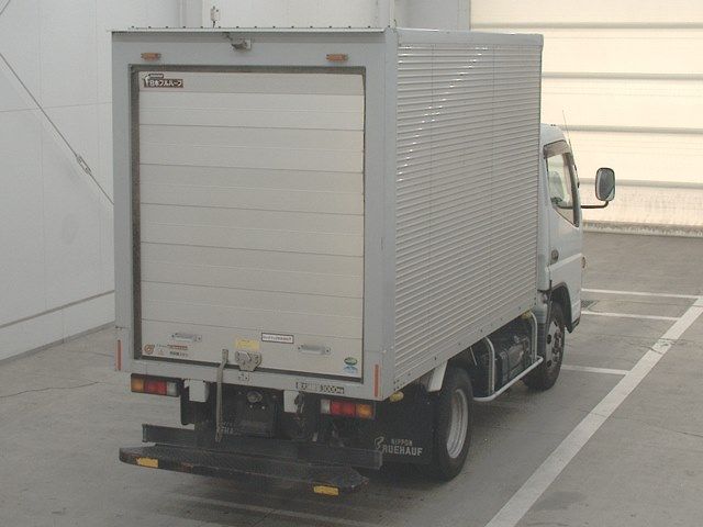 2015 Mitsubishi Fuso Canter Van auction photo 2