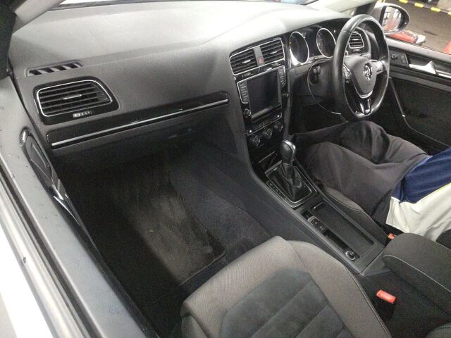 2013 Volkswagen ゴルフ TSIハイラインブルテク auction photo 3