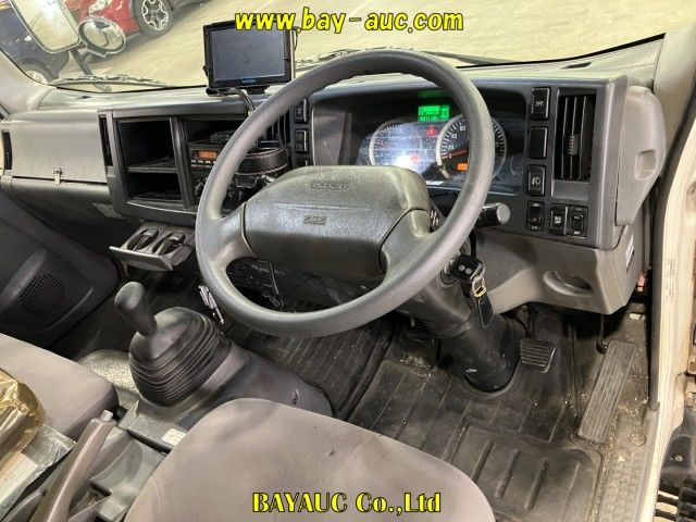 2013 Isuzu Elf auction photo 3
