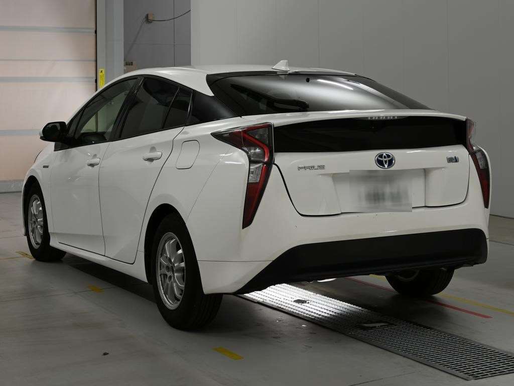 2016 Toyota Prius S auction photo 6