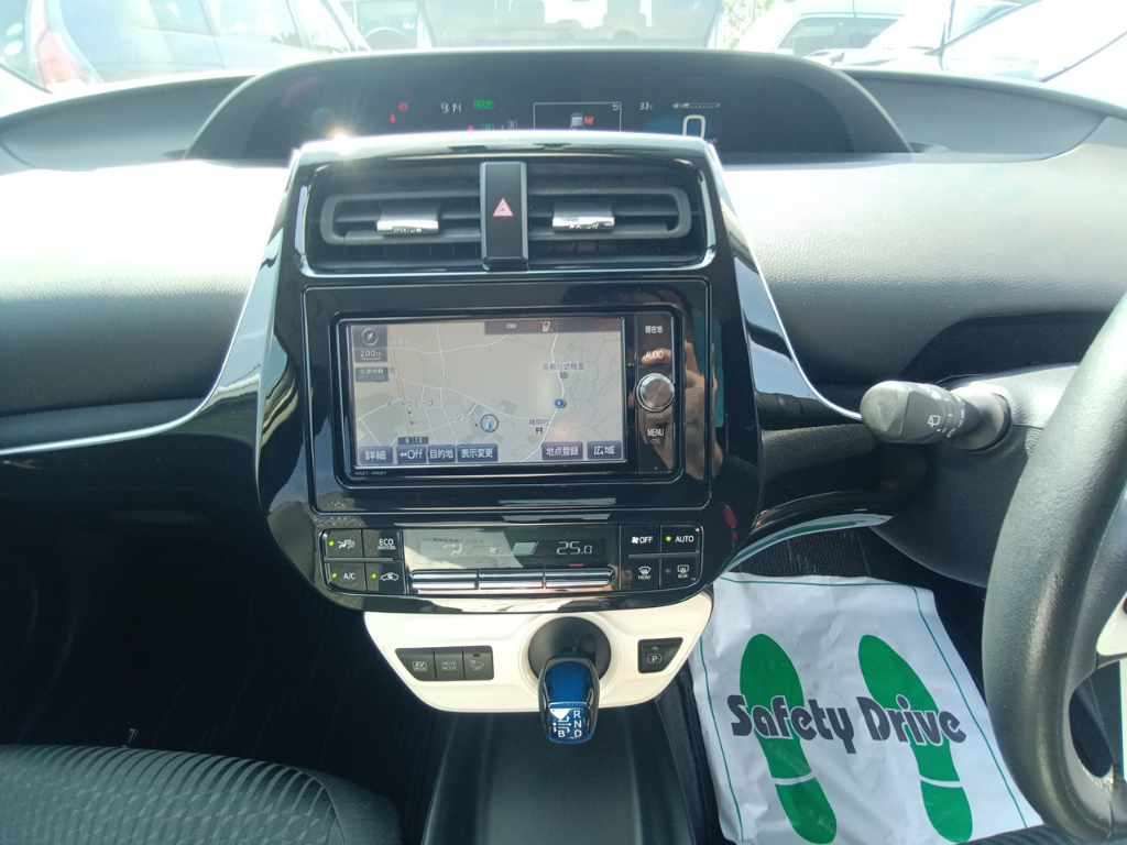 2016 Toyota Prius S auction photo 11