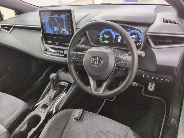 2025 Toyota Corolla Touring HV Active Sports auction photo 3