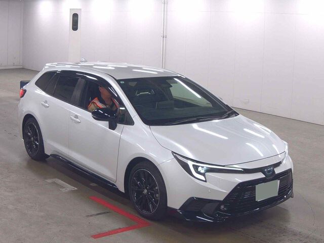 Japan Auction Vehicles 8 2025 Toyota Corolla Touring HV Active Sports auction photo