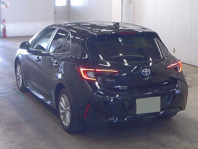 2025 Toyota Corolla Sport ハイブリッドG auction photo 2
