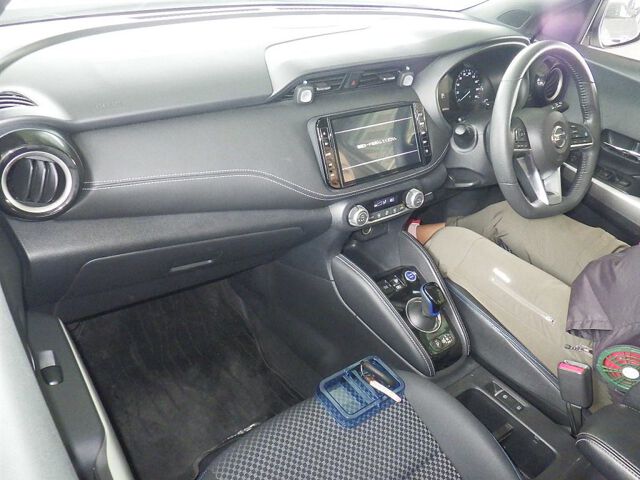 2021 Nissan Kicks X auction photo 3
