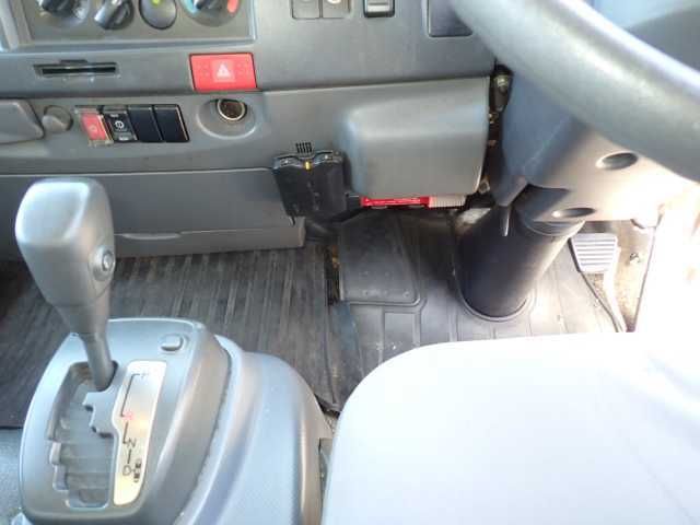 2015 Isuzu Elf 2.0t 冷凍 auction photo 9