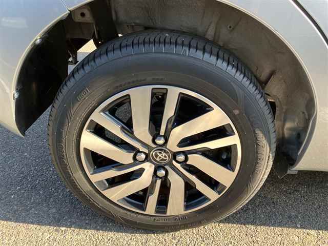 2016 Toyota Passo X Gパッケージ auction photo 8