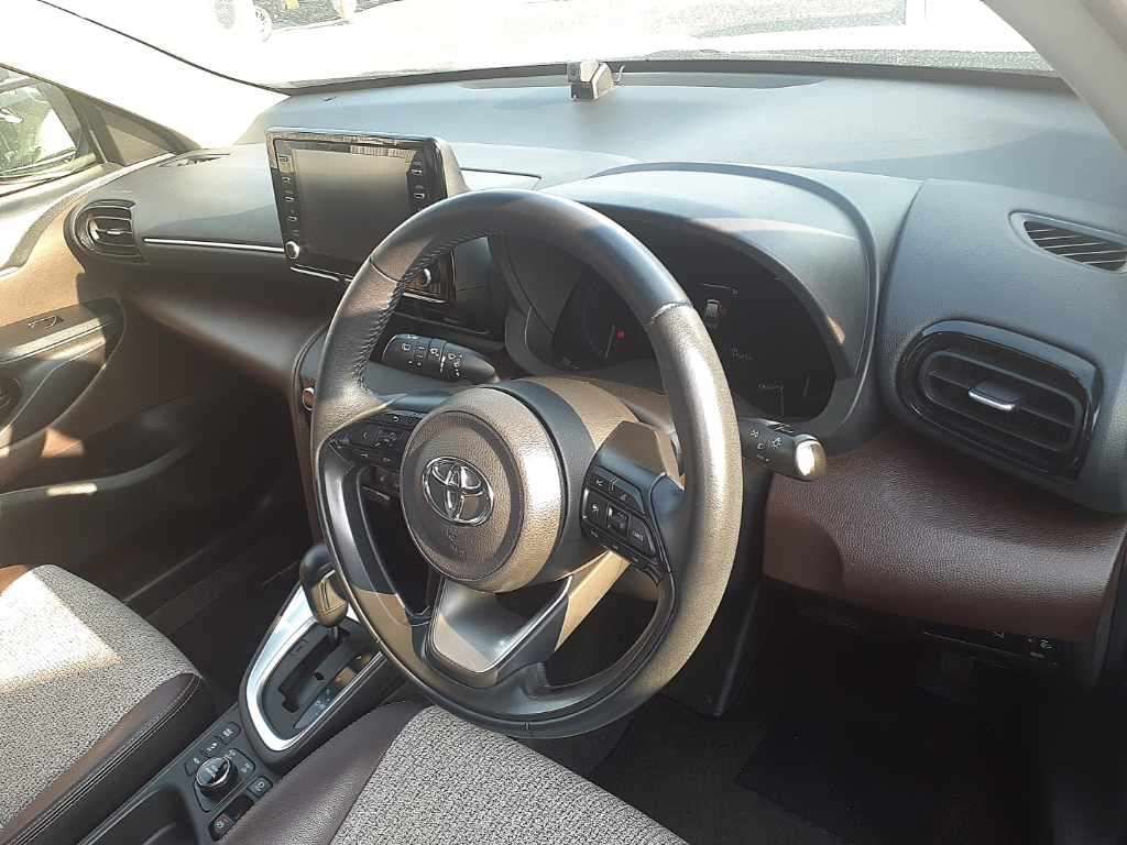 2021 Toyota Yaris Cross Z 4WD auction photo 9