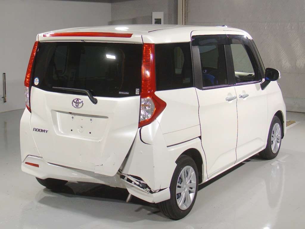2022 Toyota Roomy G auction photo 2