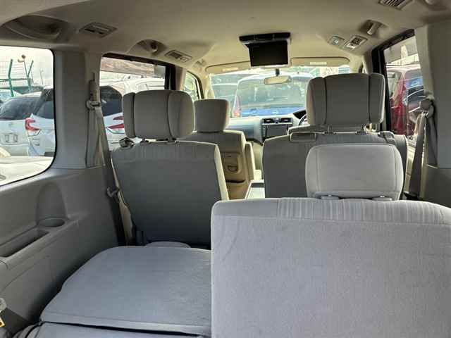 2012 Nissan Serena 20G S HV auction photo 9