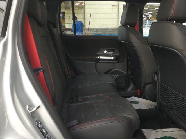 2021 Mercedes-Benz GLB GLB35 4マチック 4WD auction photo 6