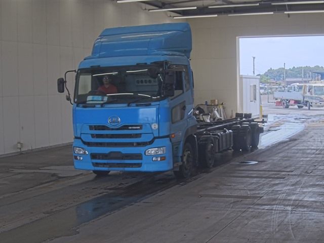 2016 Nissan Diesel クオン chassis Japan auction vehicle