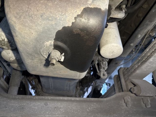 2016 Nissan Diesel クオン chassis auction photo 9