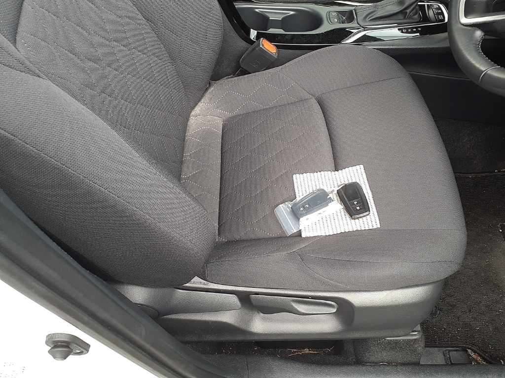 2023 Toyota Corolla Cross ハイブリッド S auction photo 10