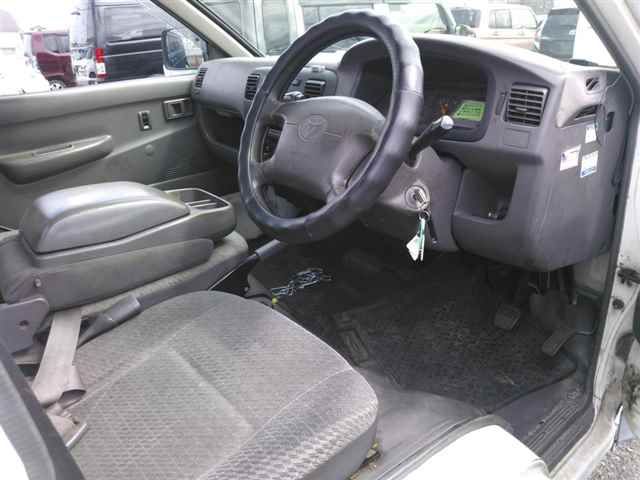 2003 Toyota タウンエース トラック Long DX auction photo 3