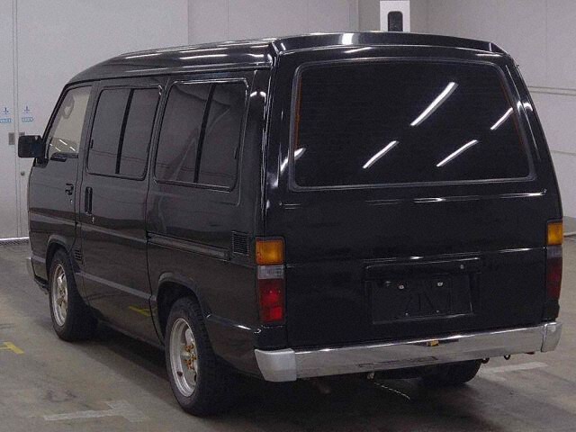 1986 Toyota Hiace Super Custom auction photo 2