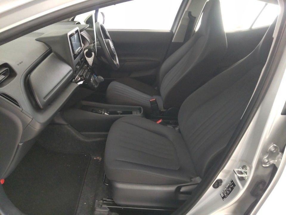 2023 Toyota Aqua auction photo 16