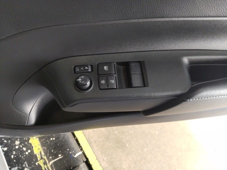 2023 Toyota Aqua auction photo 14