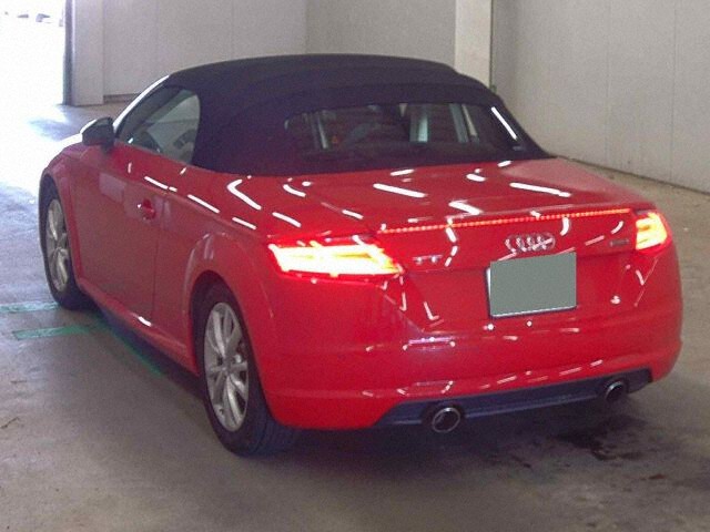 2015 Audi TTロードスター 2.0TFSIクワトロ 4WD auction photo 2