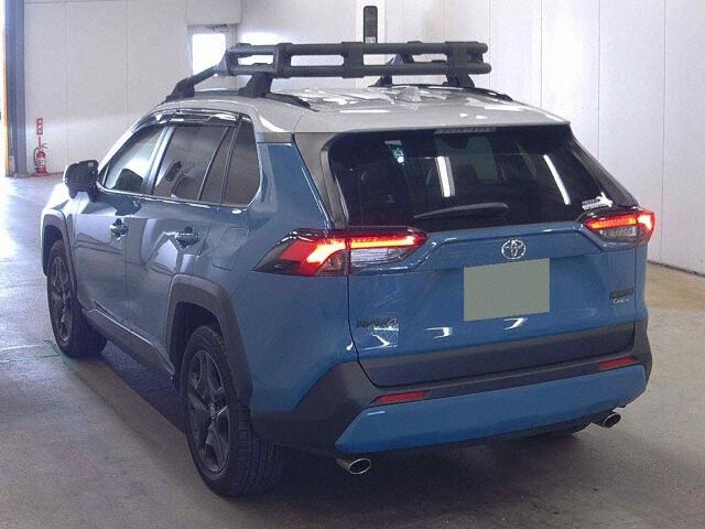 2025 Toyota RAV4 HV アドベンチャー 4WD auction photo 2