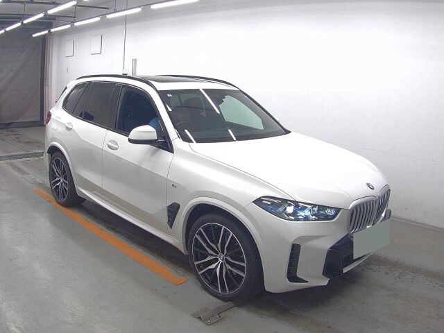 2025 BMW X5 XDRIV40D M Sport 4WD Japan auction vehicle