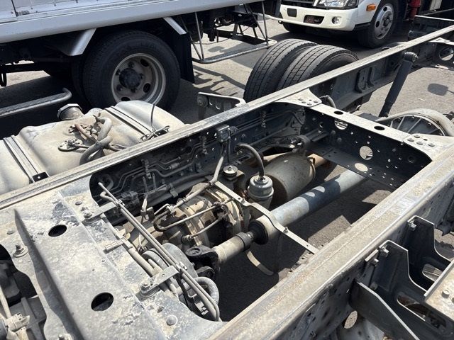 2008 Isuzu Elf シャーシ auction photo 18