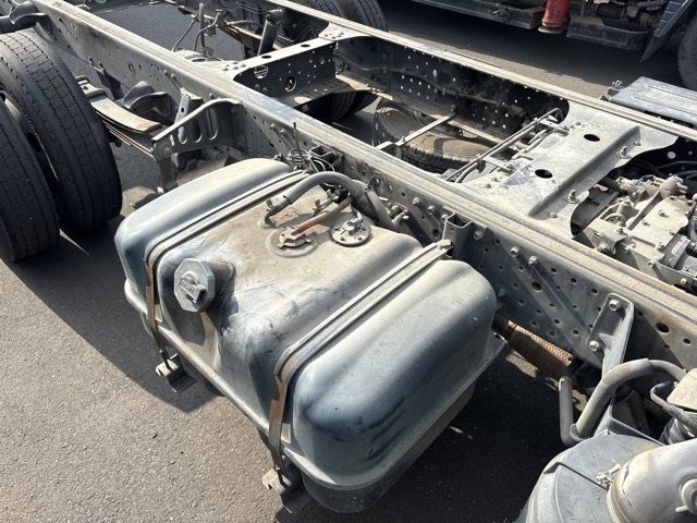 2008 Isuzu Elf シャーシ auction photo 17