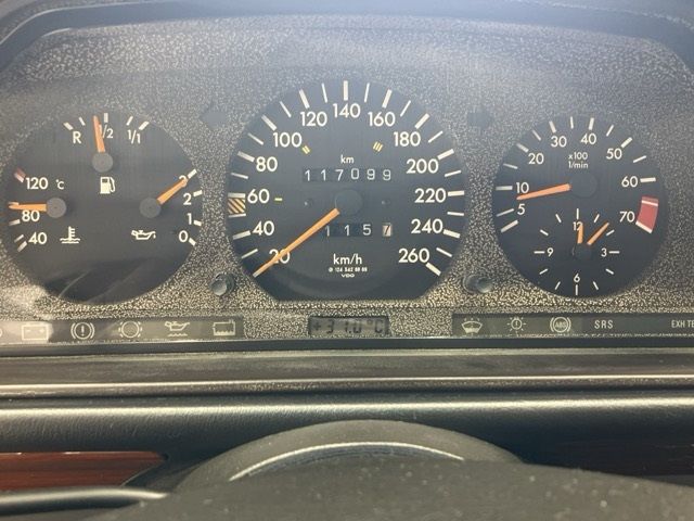 1995 Mercedes-Benz E280 auction photo 14
