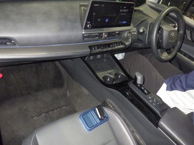 2025 Toyota Prius Z auction photo 3