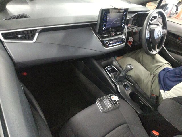 2021 Toyota Corolla Sport G X auction photo 3