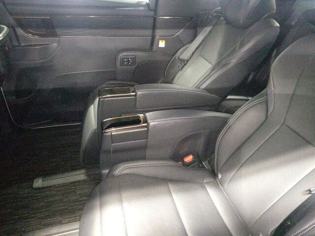 2023 Toyota Alphard Z auction photo 6